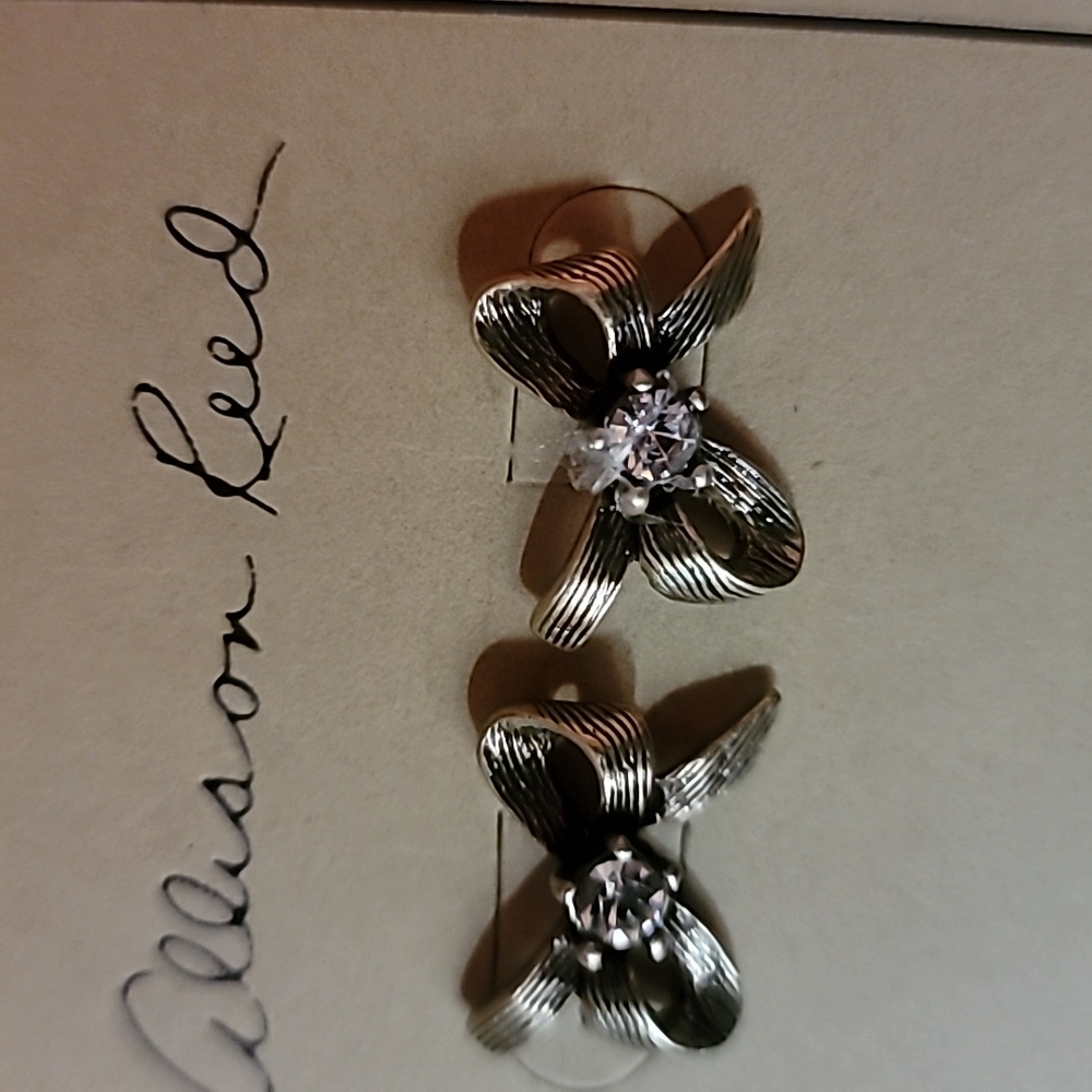 Allison Reed Bow Earrings - Picture 2 of 2